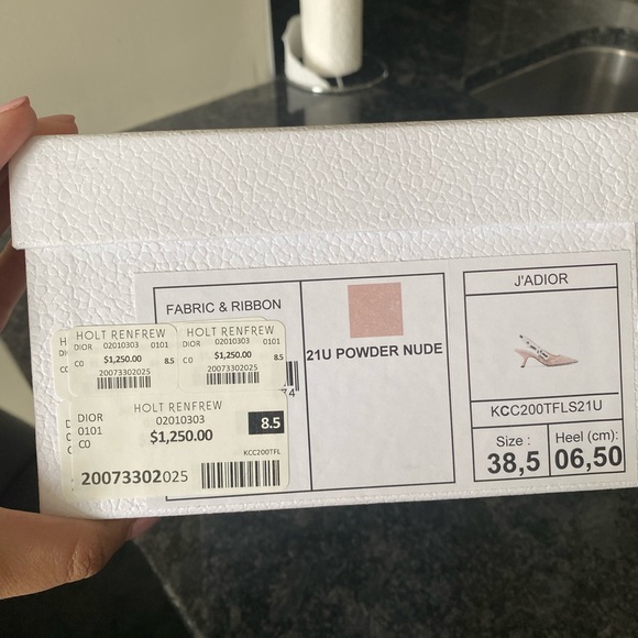 Christian Dior in powder nude heels - Picture 6 of 6